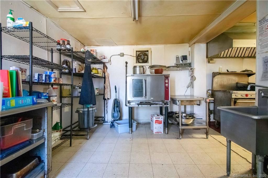 112 Spring St, Enfield, CT 06082